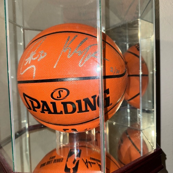 Golden State Stephen Curry & Klay Thompson Signed Basketball 2/30 made case/coa - Picture 10 of 16